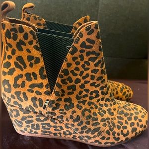 TOMS Women's, Kelsey Ankle Boot size 8.5